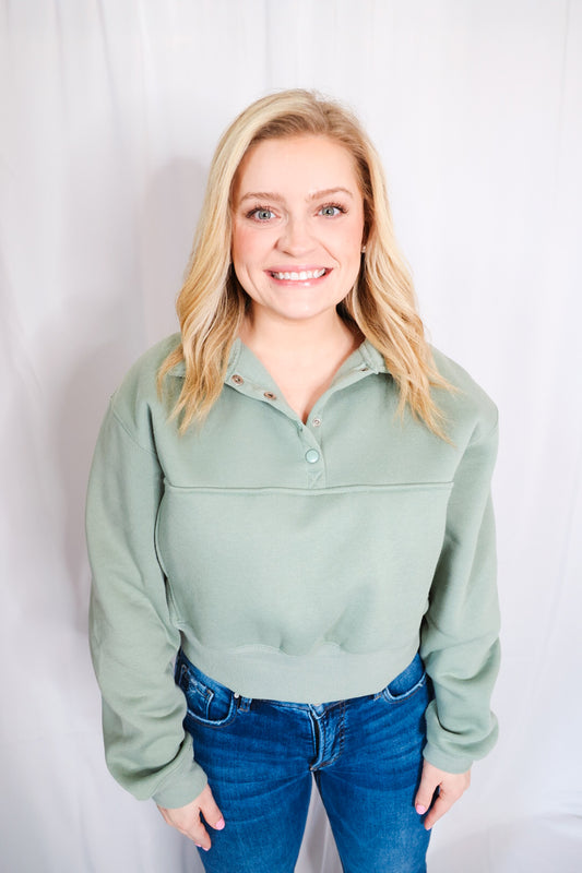 Collar Snap Buttoned Sweatshirt