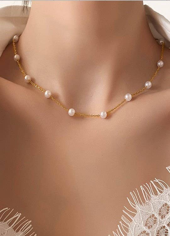 PEARL STATION NECKLACE